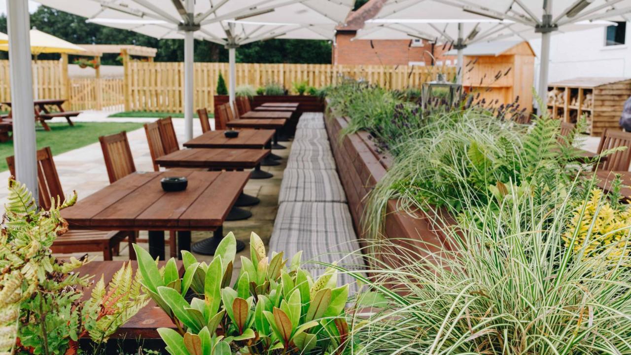 Готель The Wellington Arms - Basingstoke-Reading Heckfield Екстер'єр фото